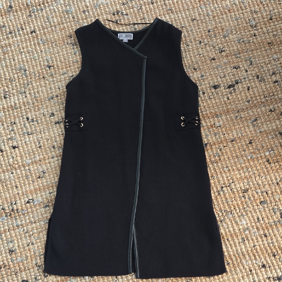Jm Collection]Black Sleeveless Vest